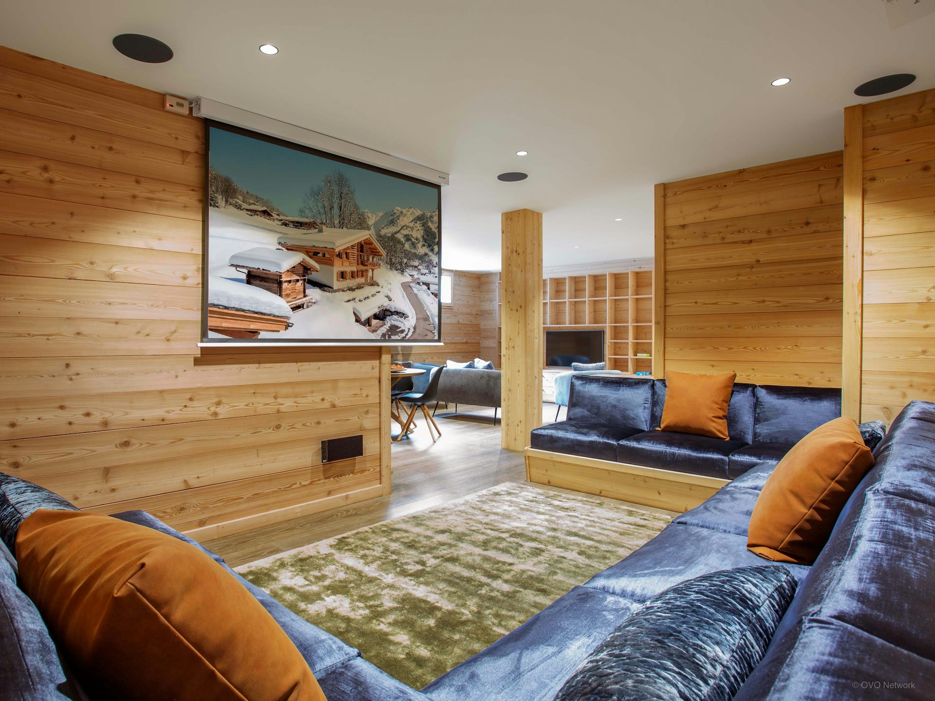 Le home cinéma du Chalet Bleu Infini