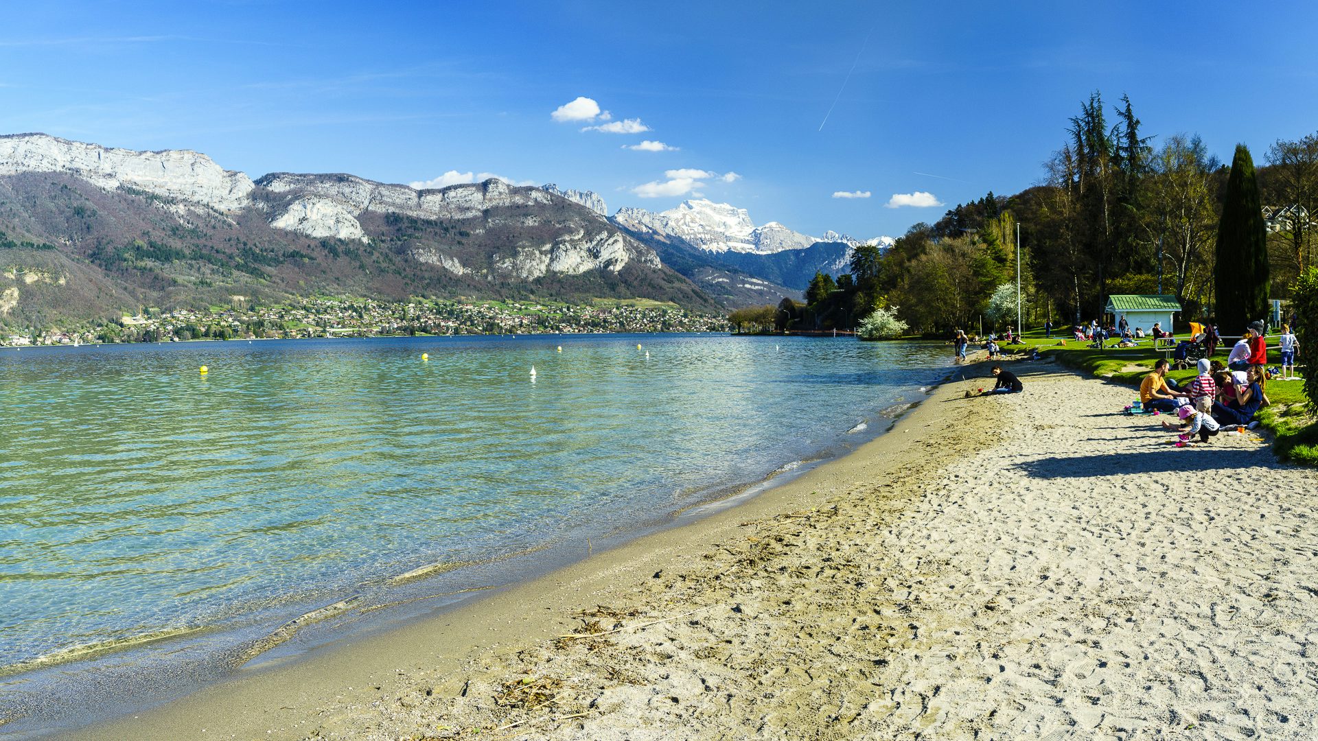 Plage des Marquisats - lac d'Annecy